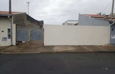 Imagem: O terreno possui 250m² de Área e está localizado em Vila