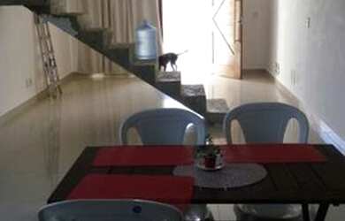 Imagem: A casa possui 3 Dormitórios, 4 Banheiros, 2 Vagas na garagem