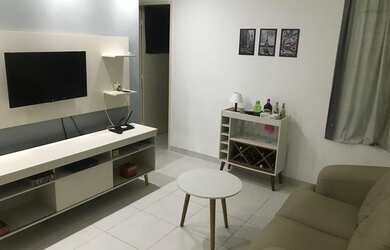 Imagem: O apartamento possui 2 Dormitórios, 1 Banheiro, 1 Vaga na garagem