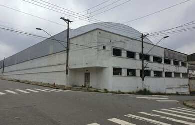 Imagem: O depósito possui 5.464m² de Área e está localizado em