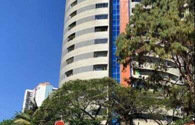 Imagem: O apartamento possui 3 Dormitórios, 4 Banheiros, 2 Vagas na