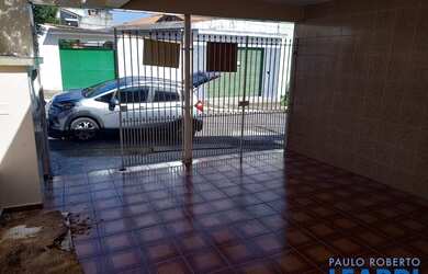 Imagem: A casa possui 3 Dormitórios, 3 Banheiros, 2 Vagas na garagem