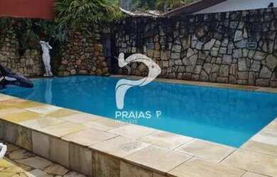 Imagem: A casa em condomínio possui 3 Dormitórios, 3 Banheiros, 3