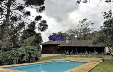 Imagem: A casa em condomínio possui 3 Dormitórios, 4 Banheiros, 5