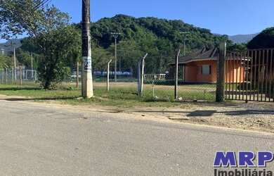 Imagem 2: AR00009 - Área e Quadra de Futebol a venda em Ubatuba, excelente localização na Maranduba