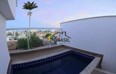 Imagem: A casa possui 3 Dormitórios, 2 Banheiros, 3 Vagas na garagem