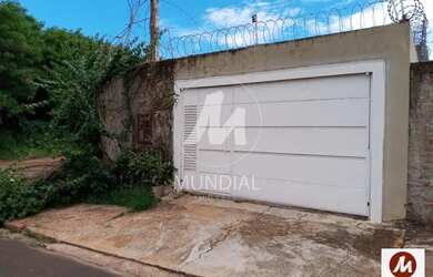 Imagem: A casa possui 3 Dormitórios, 2 Banheiros, 5 Vagas na garagem