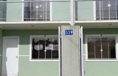 Imagem: A casa possui 2 Dormitórios, 2 Banheiros, 1 Vaga na garagem