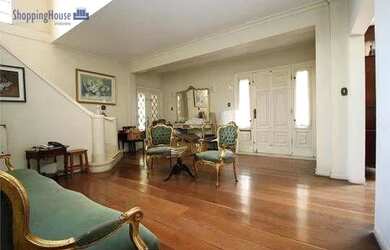 Imagem 9: Sobrado maravilhoso. 343m² de Área, 5 Vagas na garageme4 Dormitórios