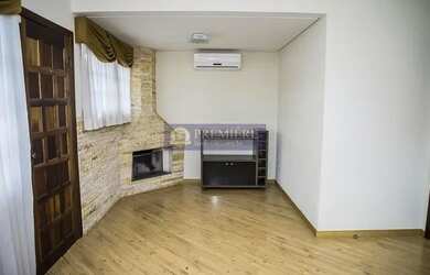 Imagem: A casa em condomínio possui 3 Dormitórios, 3 Banheiros, 2