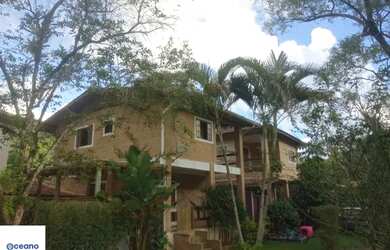 Imagem: A casa possui 3 Dormitórios, 3 Banheiros, 1 Vaga na garagem