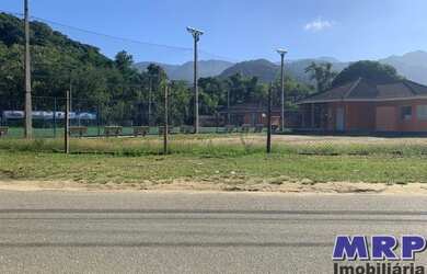 Imagem 4: AR00009 - Área e Quadra de Futebol a venda em Ubatuba, excelente localização na Maranduba