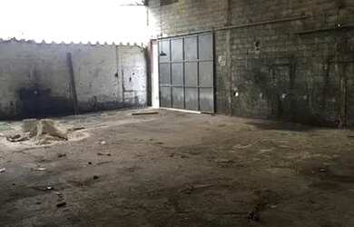 Imagem: O depósito possui 830m² de Área e está localizado em Jardim