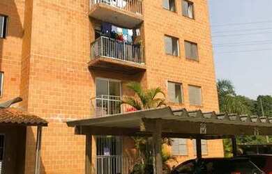 Imagem: O apartamento possui 3 Dormitórios, 1 Banheiro, 1 Vaga na garagem