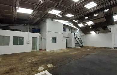 Imagem 10: Galpão/Depósito/Armazém para aluguel e venda tem 428 metros quadrados