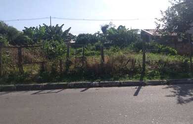 Imagem: O terreno e está localizado em São Francisco do Sul, SC à