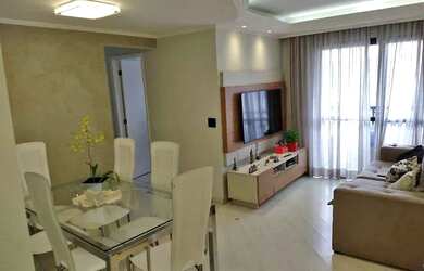 Imagem: O apartamento possui 2 Dormitórios, 1 Banheiro, 2 Vagas na