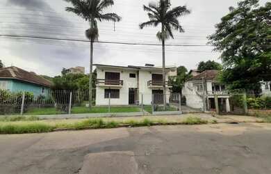 Imagem 1: Casa em Jardim Carvalho. Churrasqueira, Área de serviço, Lareirae5 Vagas...