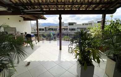 Imagem: O apartamento na cobertura possui 4 Dormitórios, 5 Banheiros