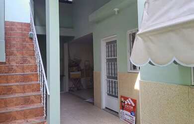 Imagem: A casa possui 2 Dormitórios, 2 Banheiros, 66m² de Área e