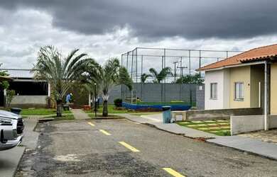 Imagem: A casa em condomínio possui 3 Dormitórios, 2 Banheiros, 2