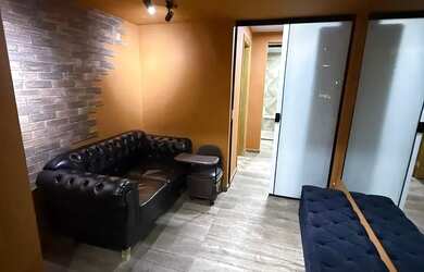 Imagem 9: Barbearia montada, em funcionamento, ZS de BH. Imóvel alugado