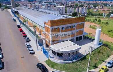 Imagem: O depósito possui 2.680m² de Área e está localizado em