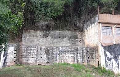 Imagem: O terreno possui 342m² de Área e está localizado em Vila