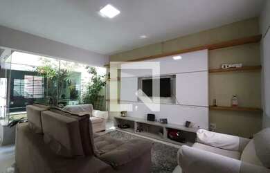 Imagem: A casa possui 3 Dormitórios, 4 Banheiros, 4 Vagas na garagem