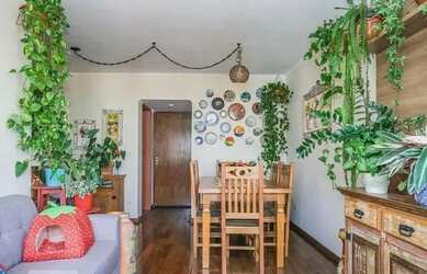 Imagem: O apartamento possui 3 Dormitórios, 2 Banheiros, 1 Vaga na