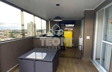 Imagem: O apartamento possui 2 Dormitórios, 2 Banheiros, 2 Vagas na