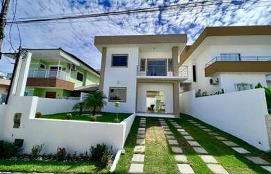 Imagem: A casa em condomínio possui 4 Dormitórios, 4 Banheiros, 2