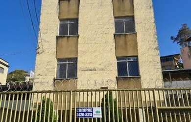 Imagem: O apartamento possui 3 Dormitórios, 1 Banheiro, 1 Vaga na garagem