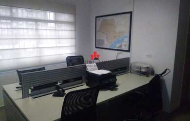 Imagem: O depósito possui 90m² de Área e está localizado em Penha