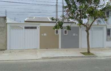 Imagem: A casa em condomínio possui 2 Dormitórios, 2 Banheiros, 2