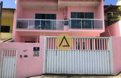 Imagem: A casa em condomínio possui 3 Dormitórios, 3 Banheiros, 2