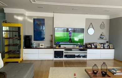 Imagem: O apartamento possui 3 Dormitórios, 4 Banheiros, 4 Vagas na