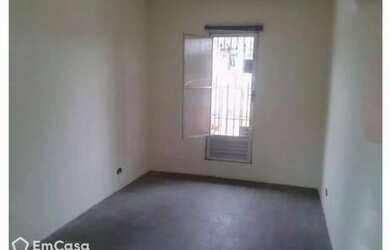 Imagem: A casa possui 3 Dormitórios, 3 Banheiros, 2 Vagas na garagem