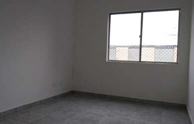 Imagem: O apartamento possui 2 Dormitórios, 1 Banheiro, 2 Vagas na