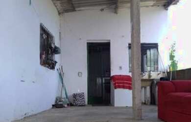 Imagem 3: Casa. Varandae3 Dormitórios