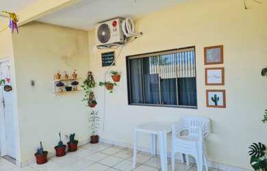 Imagem: O apartamento possui 2 Dormitórios, 1 Banheiro, 2 Vagas na