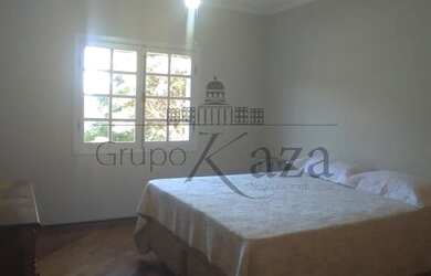 Imagem 11: Casa de condomínio sobrado para venda possui 240 metros quadrados com 3 quartos