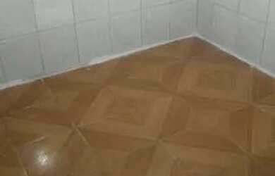 Imagem: A casa em condomínio possui 1 Dormitório, 1 Banheiro, 50m²