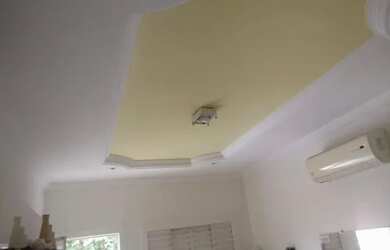 Imagem: A casa em condomínio possui 2 Dormitórios, 2 Banheiros, 2