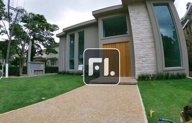 Imagem: A casa em condomínio possui 5 Dormitórios, 2 Banheiros, 5