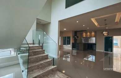 Imagem 10: Casa sobrado com piscina, sauna, forno a lenha de esquina com vista para...