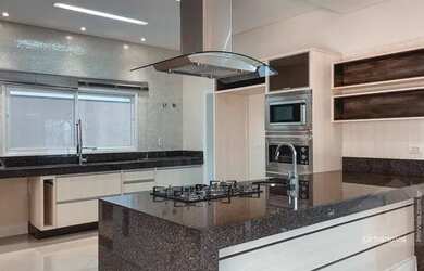 Imagem 13: Casa sobrado com piscina, sauna, forno a lenha de esquina com vista para...