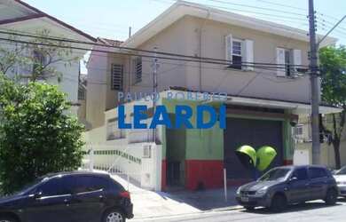 Imagem: A casa possui 5 Dormitórios, 5 Banheiros, 1.450m² de Área