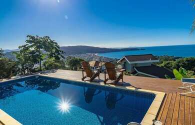 Imagem: A casa em condomínio possui 3 Dormitórios, 4 Banheiros, 4