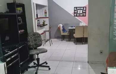 Imagem: A casa possui 2 Dormitórios, 1 Banheiro e 90m² de Área e